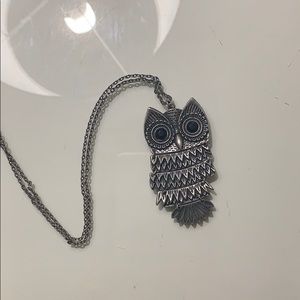 AEROPOSTALE Dangling Owl Necklace